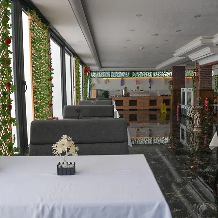 Bianco Otel *